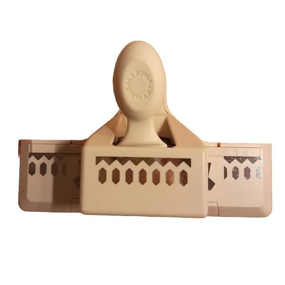 Martha Stewart Crafts Punch Border Fence Trim for Craft Paper Scrapbooking - Picture 2 of 7